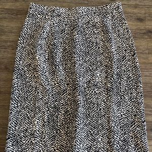 Lands’ End black/white animal print skirt